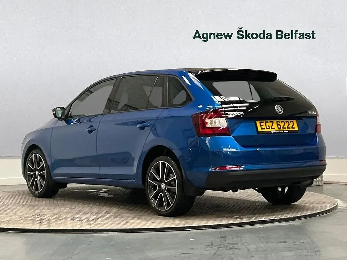 Used Skoda Rapid 81 HP (59 kW) 2017 Race blue metallic Hatchback