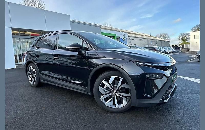 Black Used 2025 Skoda Elroq SportLine SUV | £32,995 (Fair price) - Image 1/4