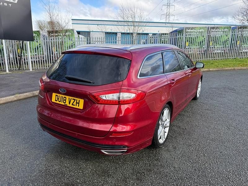 Used Ford Mondeo Titanium 180 HP (132 kW) 2018 Red Estate
