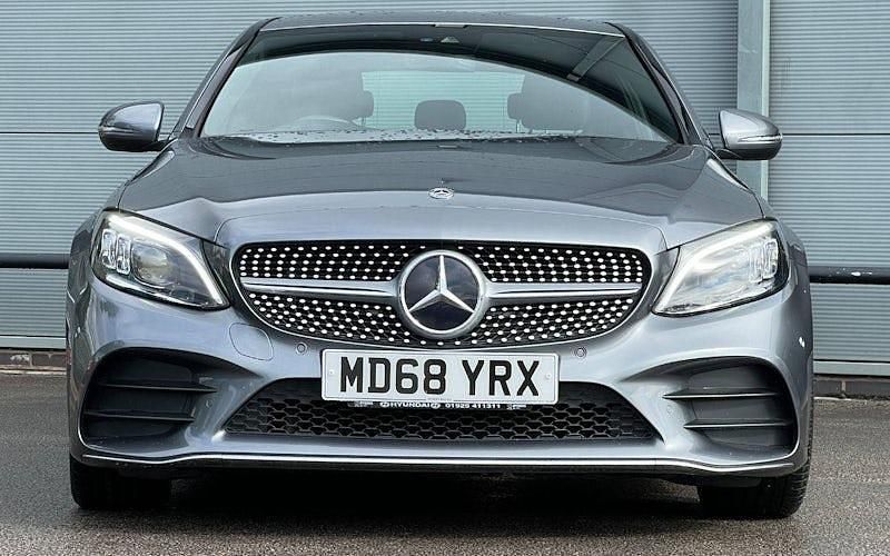Used Mercedes C220 AMG Line Premium 194 HP (142 kW) 2019 Sedan