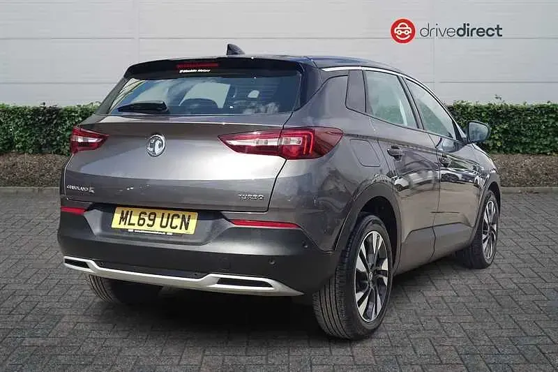 Used Vauxhall Grandland X Sport 130 HP (95 kW) 2019 Grey SUV