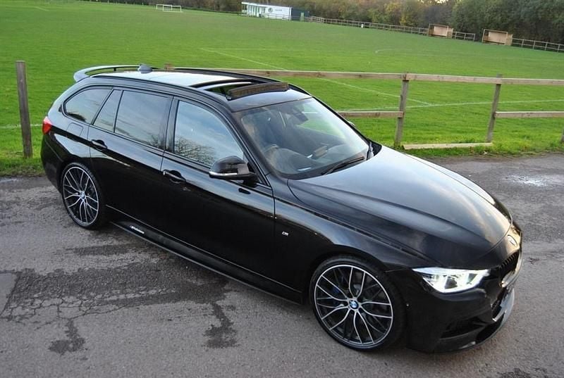 Black Used 2017 BMW 340 M Sport Estate | £23,990 (Fair price) - Image 1/4