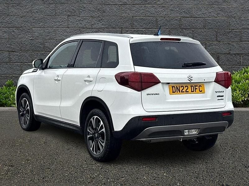 Used Suzuki Vitara SZ5 116 HP (85 kW) 2022 White SUV