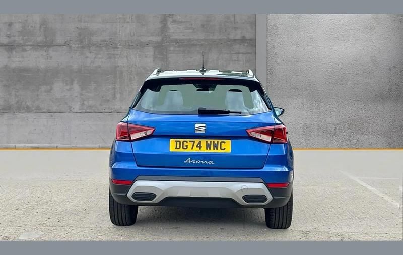Used Seat Arona Xperience Lux 115 HP (84 kW) 2024 Blue  SUV
