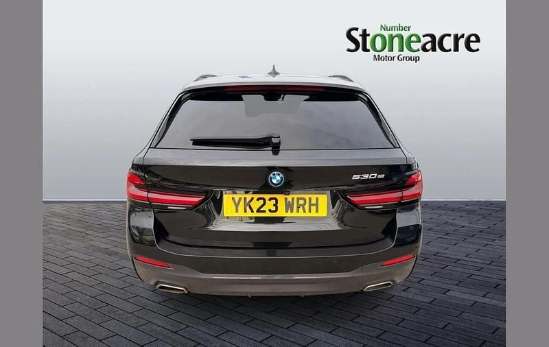 Used BMW 530e M Sport 288 HP (211 kW) 2023 Black Estate