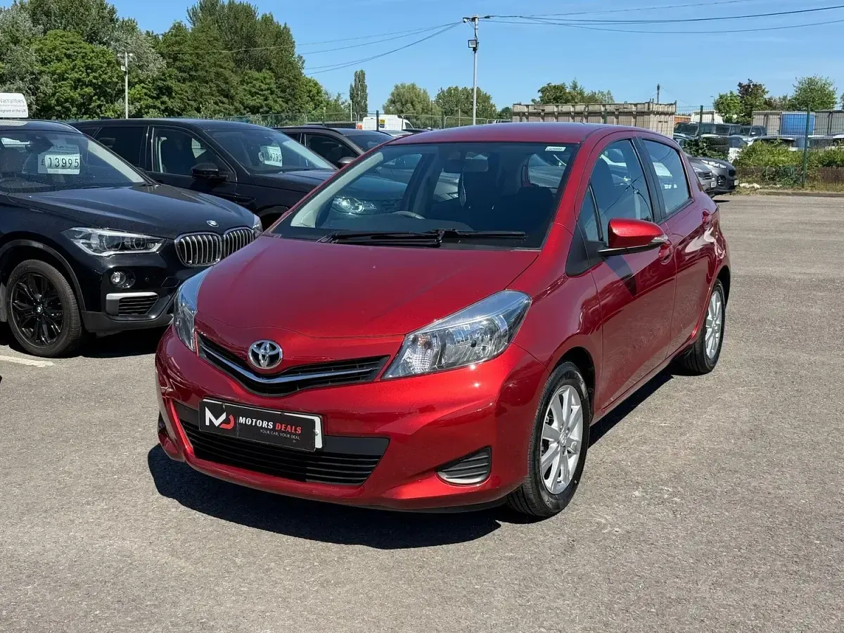 Used Toyota Yaris Multidrive S 2011 Red Hatchback