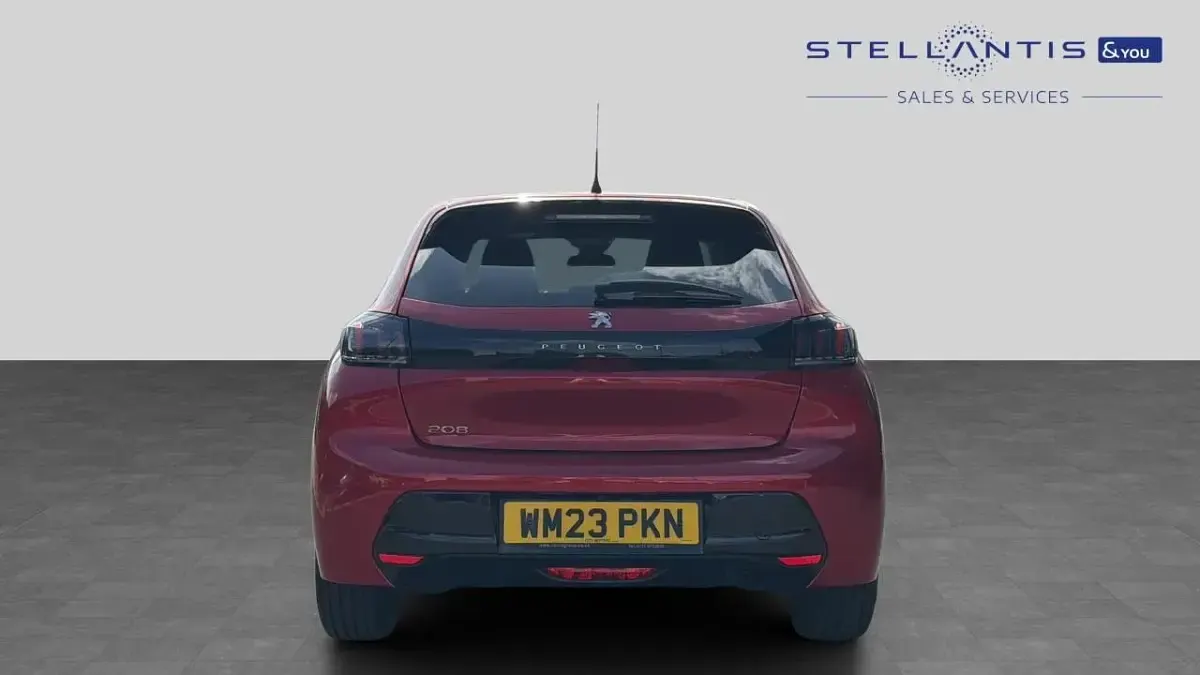 Used Peugeot 208 Allure+ 99 HP (72 kW) 2023 Red Hatchback