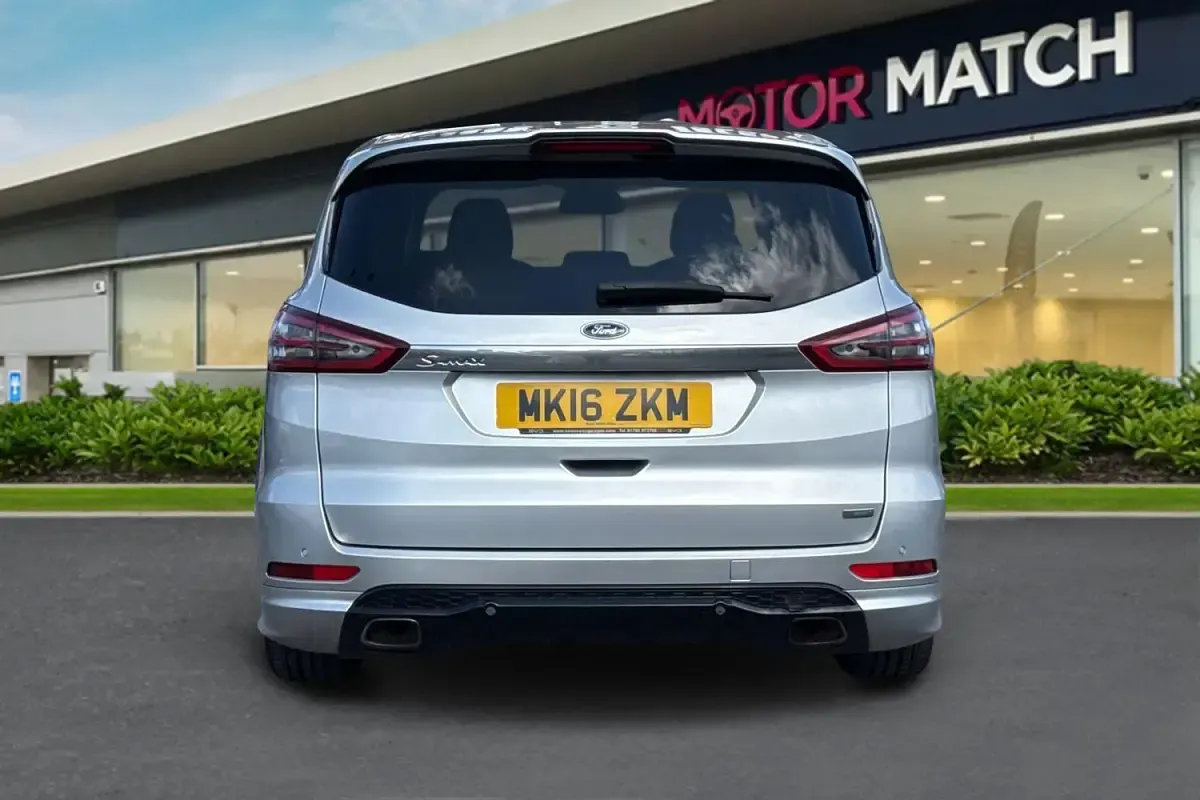 Used Ford S-MAX Sport 240 HP (176 kW) 2016 Silver MPV