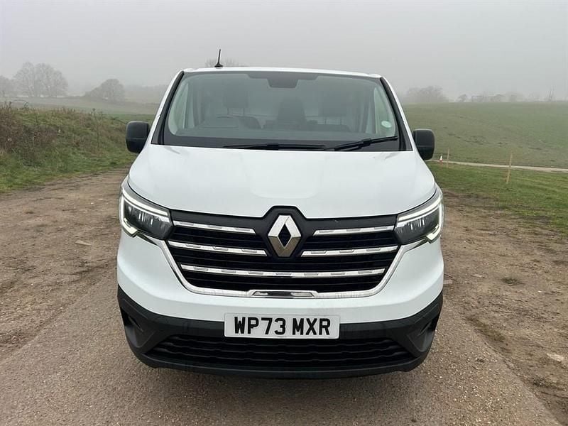 Begagnad Renault Trafic Business 2023 Vit