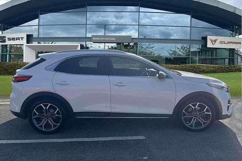 Used Kia XCeed 158 HP (116 kW) 2022 White SUV