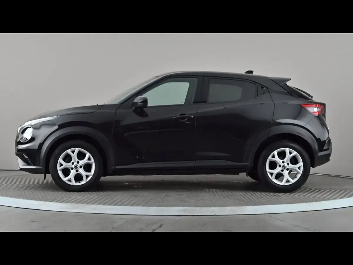 Used Nissan Juke N-Connecta 2021 Black SUV