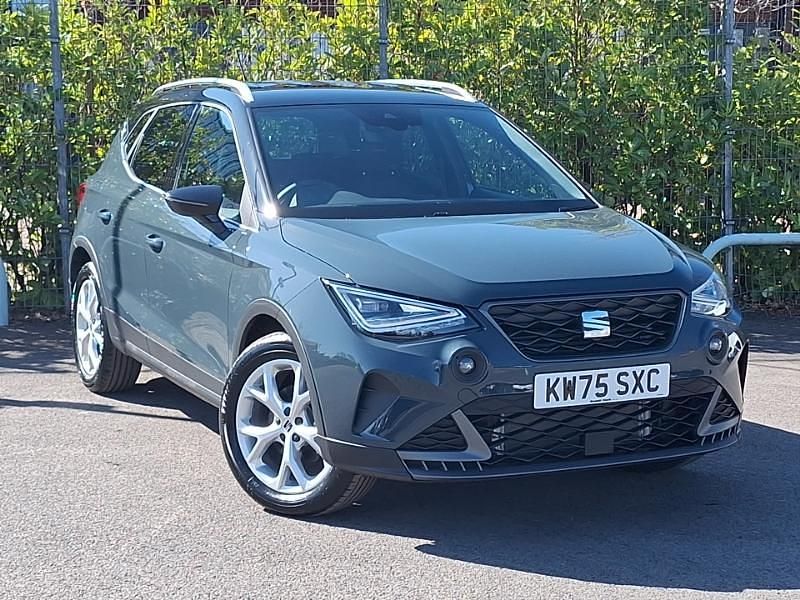 New Seat Arona FR 115 HP (84 kW) 2025 Blue SUV