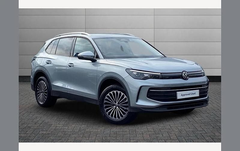 Used VW Tiguan Match 148 HP (108 kW) 2025 Silver SUV