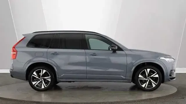 Used Volvo XC90 R-Design 247 HP (181 kW) 2022 SUV
