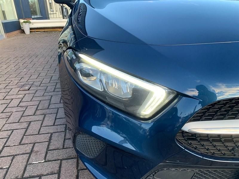 Used Mercedes A150 150 HP (110 kW) 2019 Blue Hatchback