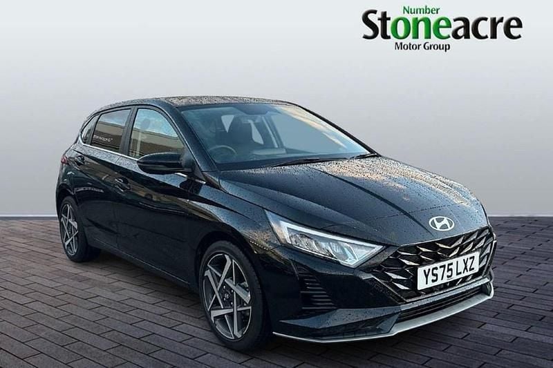 New Hyundai i20 Premium 100 HP (73 kW) 2025 Black Hatchback