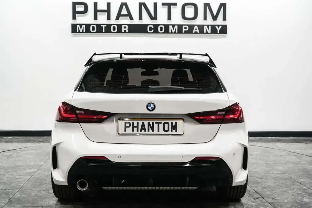 Used BMW 118 M Sport 136 HP (100 kW) 2022 White Hatchback