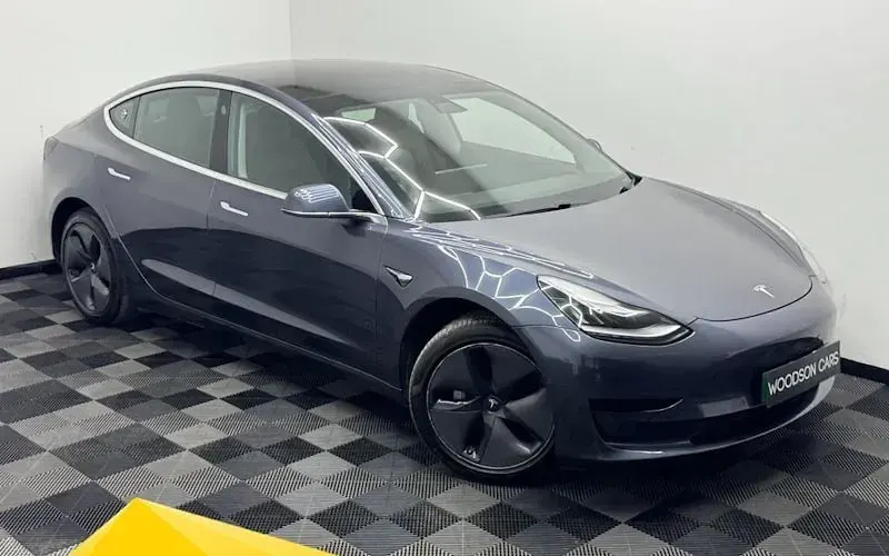 Used Tesla Model 3 Standard Range 180 kW (245 HP) 2021 Sedan