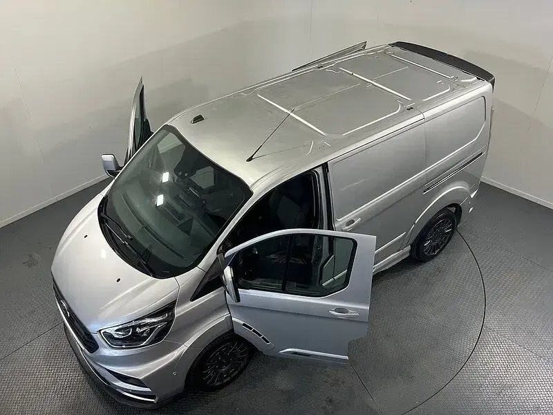 Used Ford Transit Custom Limited 185 HP (136 kW) 2022 Silver Van