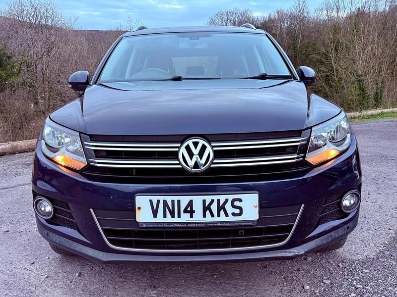 Używany VW Tiguan Match 140 KM (102 kW) 2014 Niebieski SUV