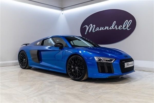 Ara blue Used 2015 Audi R8 Coupé Advanced Coupe | £76,950 (Fair price) - Image 1/1