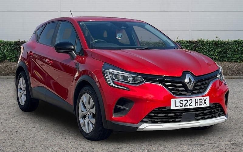 Usado Renault Captur Iconic 91 HP (66 kW) 2022 Vermelho SUV