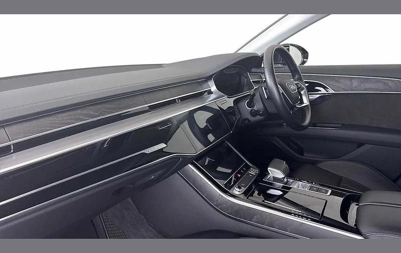 Used Audi A8 Advanced 334 HP (245 kW) 2020 Black Sedan