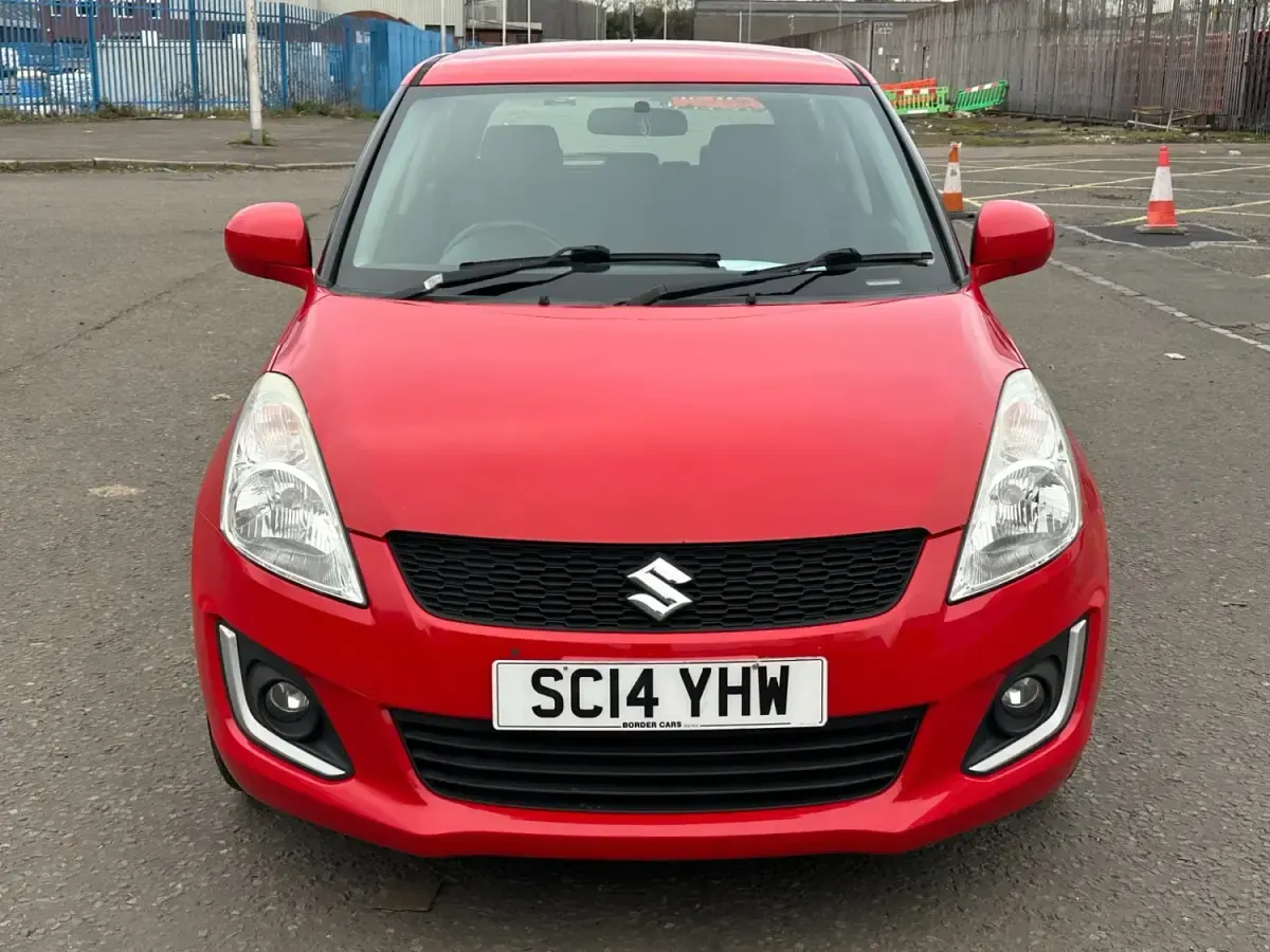 Używany Suzuki Swift SZ3 2014 Czerwony Hatchback