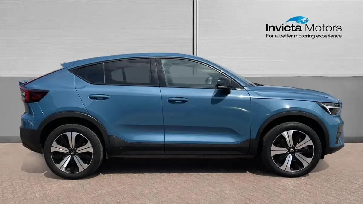 Used Volvo C40 Core 169 kW (231 HP) 2023 Blue SUV