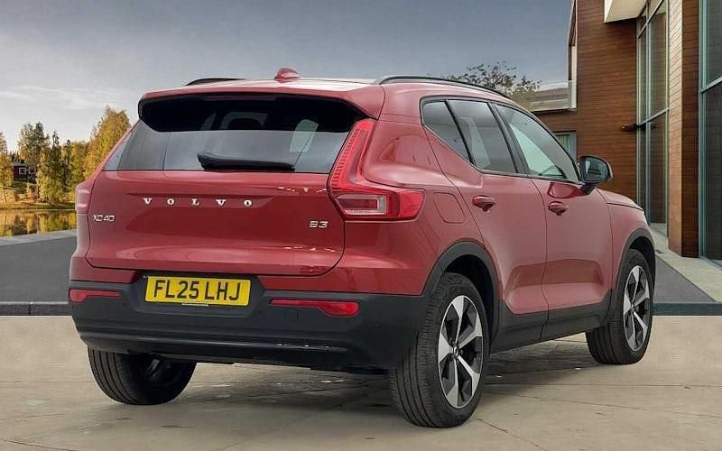 Used Volvo XC40 Plus 163 HP (119 kW) 2025 SUV