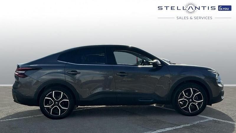 Grey Used 2023 Citroën e-C4 Shine SUV | £15,696 (Good price) - Image 1/4