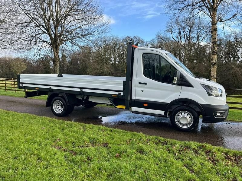 Begagnad Ford Transit Premium 130 HK (95 kW) 2024 Vit