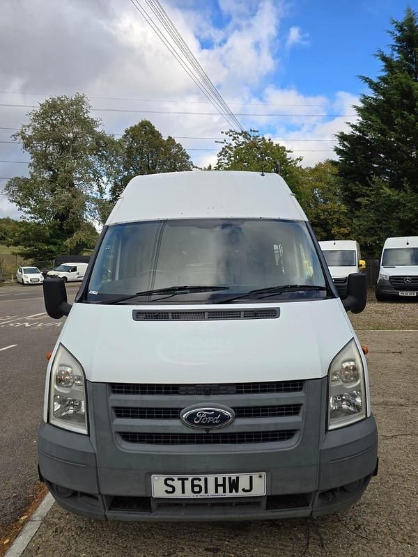 Used Ford Transit 140 HP (102 kW) 2011 White