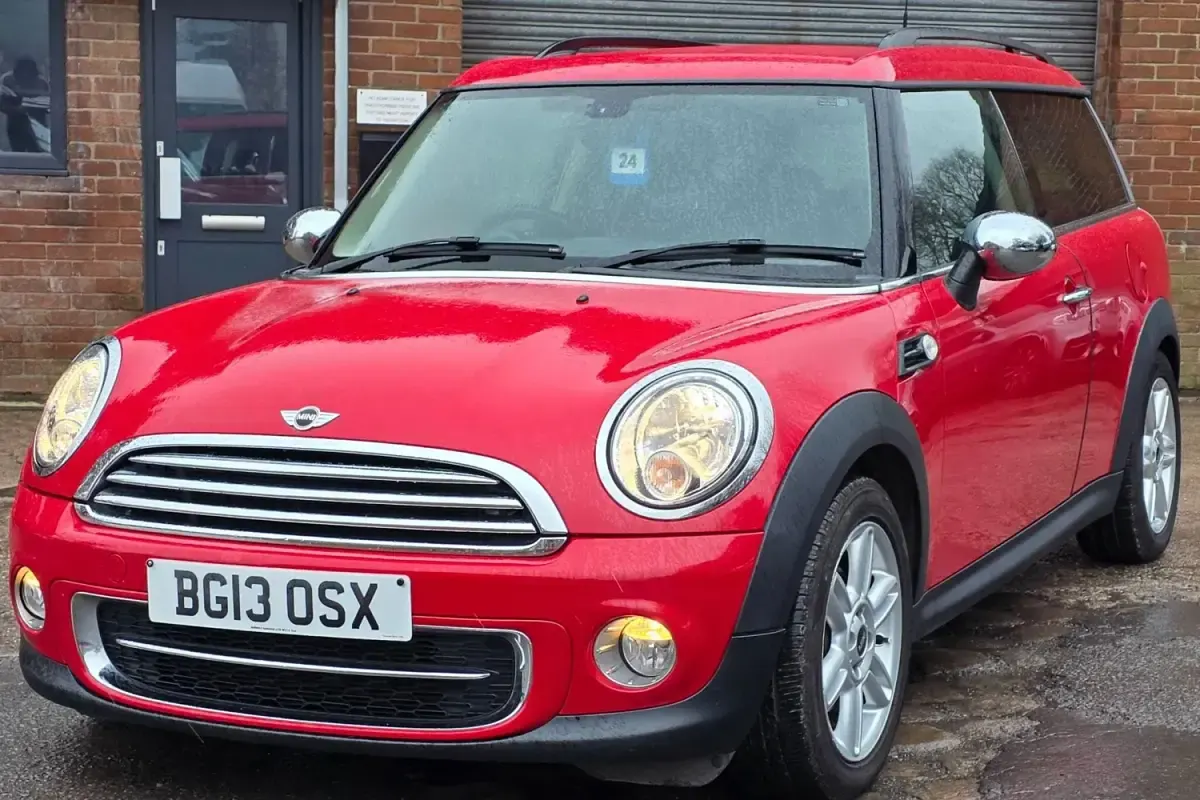 Usado Mini Cooper Clubman 2013 Rojo Familiar