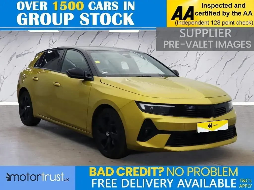 Second-hand Vauxhall Astra GS Line 130 CP (95 kW) 2022 Galben Hatchback