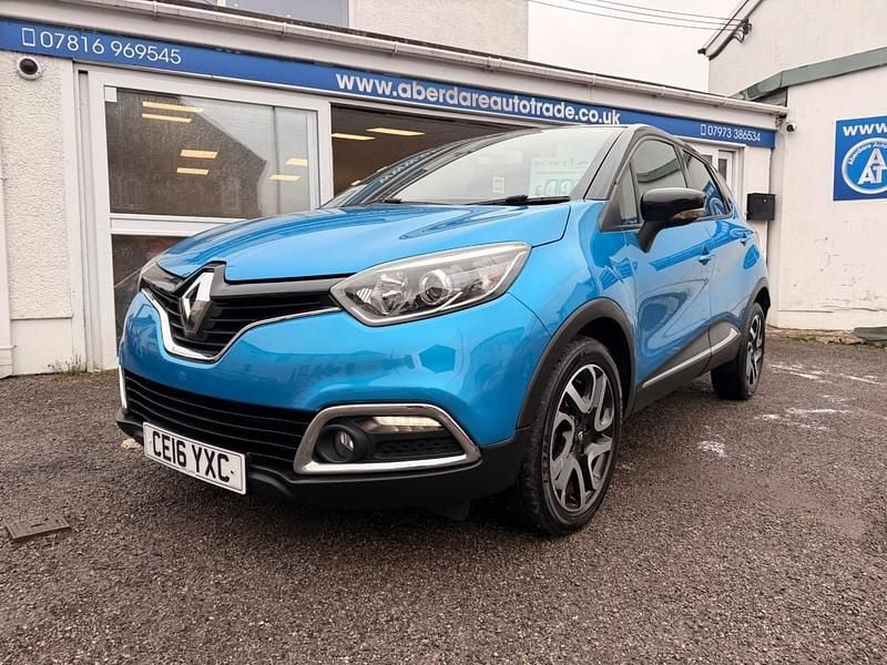 Usado Renault Captur Dynamique 90 HP (66 kW) 2016 Azul SUV