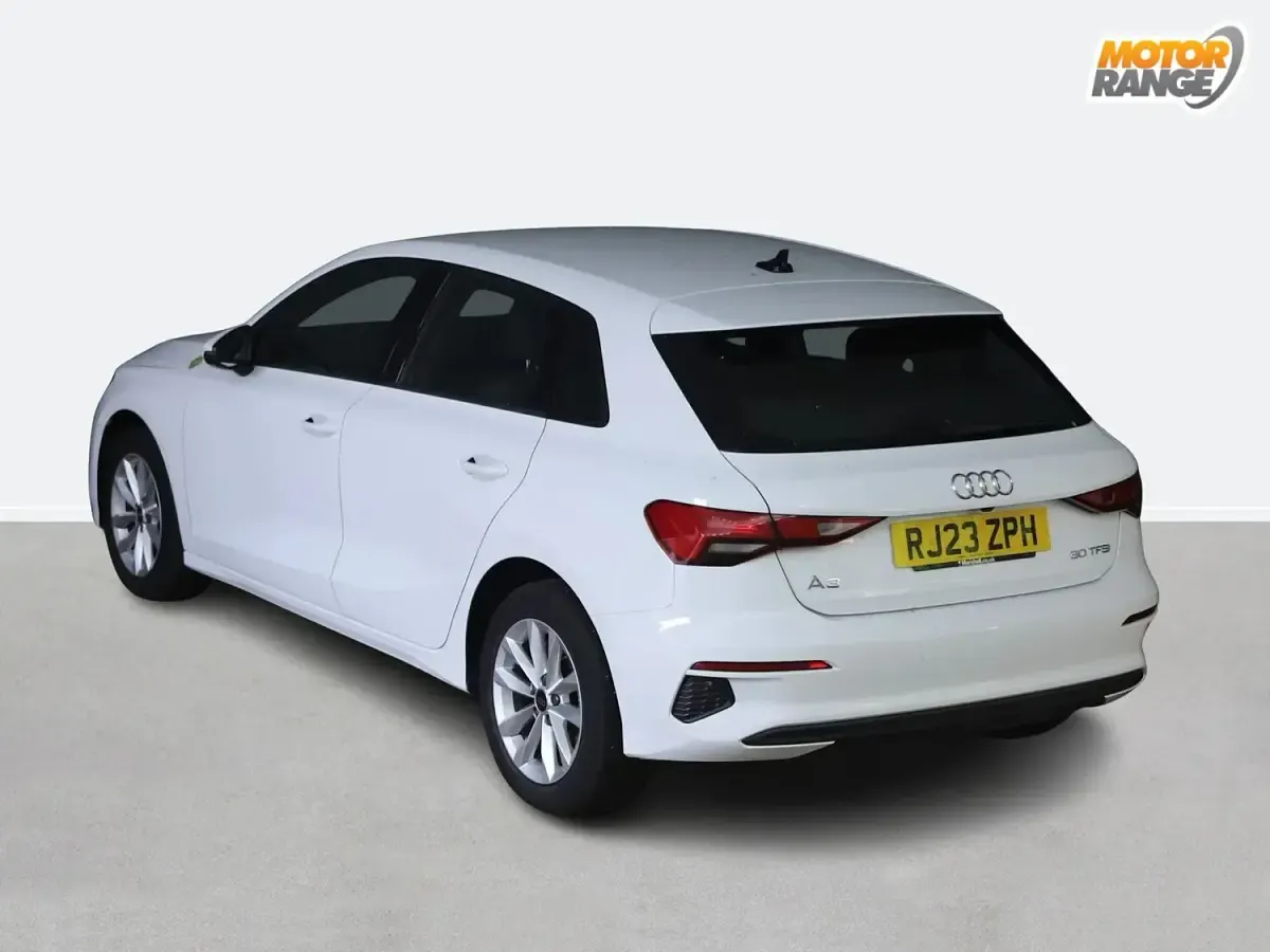 Used Audi A3 Advanced 110 HP (80 kW) 2023 White Sedan