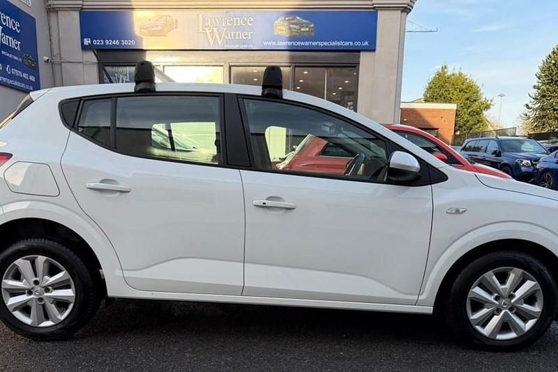 Used Dacia Sandero Comfort 2021 White Hatchback