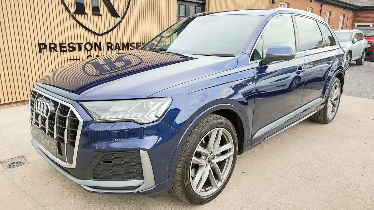 Used Audi Q7 S-Line 286 HP (210 kW) 2022 Blue SUV
