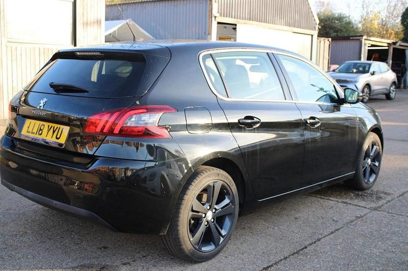 Used Peugeot 308 Allure 130 HP (95 kW) 2018 Black Hatchback