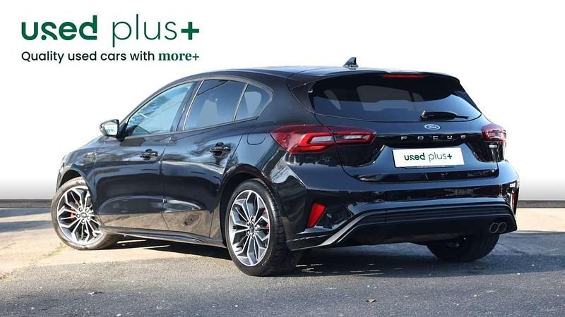 Used Ford Focus ST-Line 125 HP (91 kW) 2023 Black Hatchback