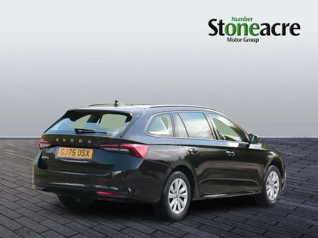 Used Skoda Octavia SE Technology 113 HP (83 kW) 2025 Black Estate