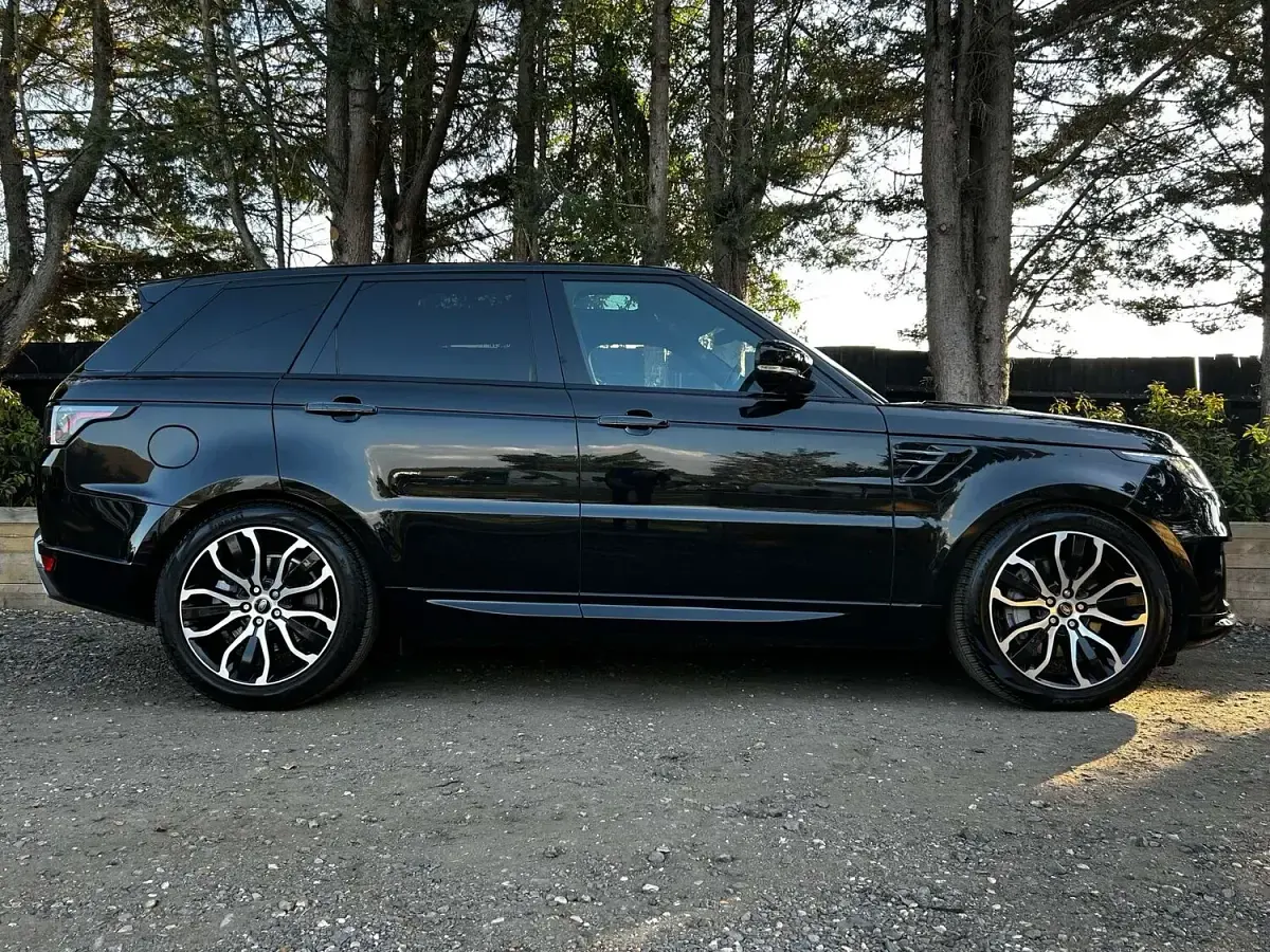 Used Land Rover Range Rover Sport HSE 300 HP (220 kW) 2021 Black SUV