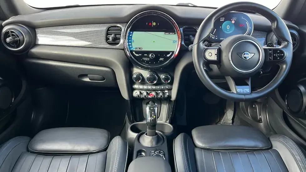 Usado Mini Cooper S Exclusive 178 HP (130 kW) 2022 Verde Citadino