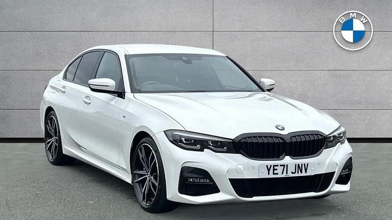 White Used 2021 BMW 318 M Sport | £23,990 (Fair price) - Image 1/4