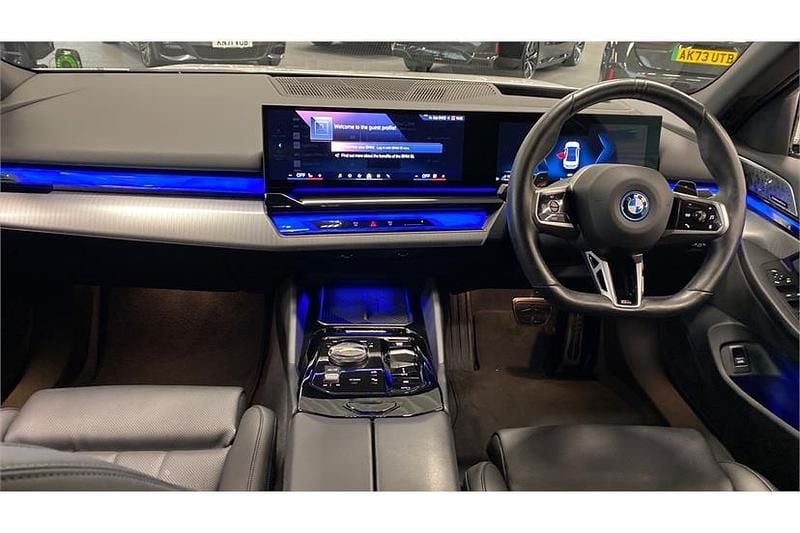 Used BMW 550e M Sport 489 HP (359 kW) 2024 White Sedan