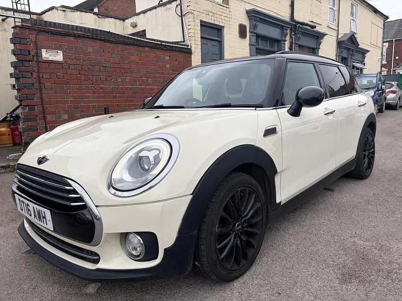 Used Mini Cooper Clubman 150 HP (110 kW) 2016 White Estate