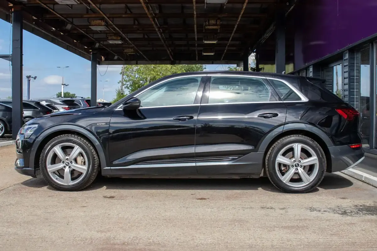 Used Audi e-tron Advanced 230 kW (313 HP) 2021 Black SUV