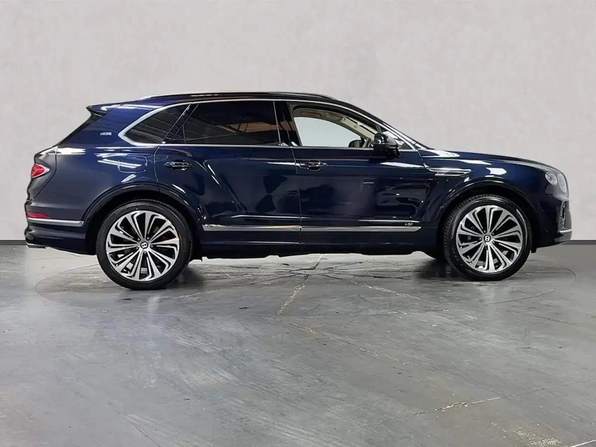 Used Bentley Bentayga 2021 Blue SUV