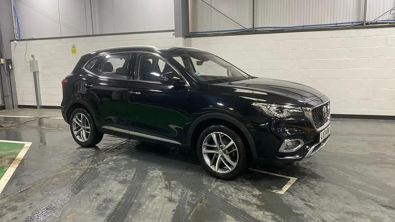 Black Used 2022 MG HS Exclusive SUV | £12,998 (Fair price) - Image 1/3